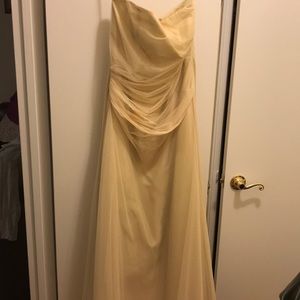 Vera Wang gown